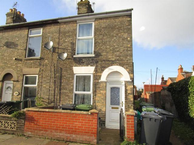Highfield Road, Gorleston NR31, 2 bed end terrace house to rent, £795 pcm | PrimeLocation