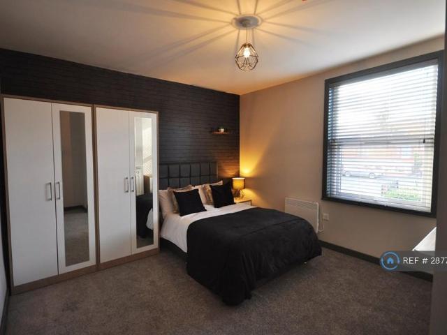 Highfield Road, Leeds, LS13 5 bed terraced house to rent £1,495 pcm £345 pw
