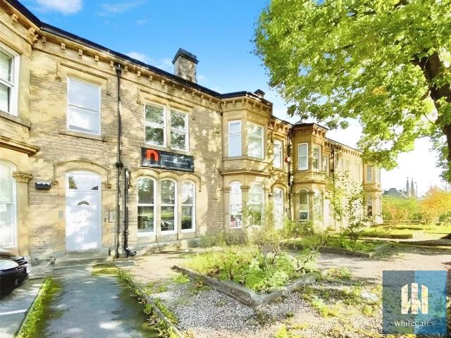 Highfields Road, Town Centre, Huddersfield HD1, Studio to rent, £550 pcm | PrimeLocation