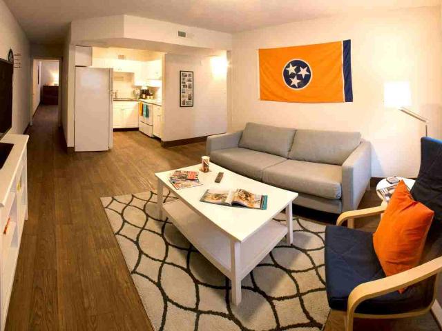 Highland Terrace Communities Studio Apartment for Rent at 1319 Highland Ave, Knoxville, TN 37916 Fort Sanders