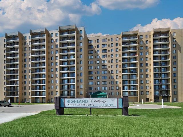 Highland Towers 1 Bedroom Apartment for Rent at 25225 Greenfield Rd, Southfield, MI 48075