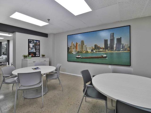 Highland Towers 2 Bedroom Apartment for Rent at 25225 Greenfield Rd, Southfield, MI 48075