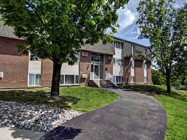 Highland Club Apartments 1 Bedroom Apartment for Rent at 20 Eastview Dr, Watervliet, NY 12189