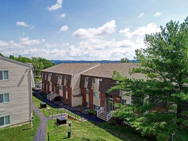 Highland Club Apartments 2 Bedroom Apartment for Rent at 20 Eastview Dr, Watervliet, NY 12189