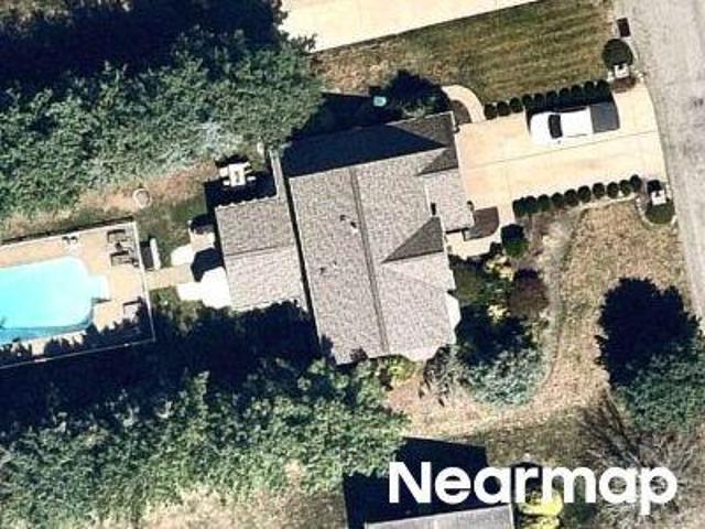 Highland Creek Dr