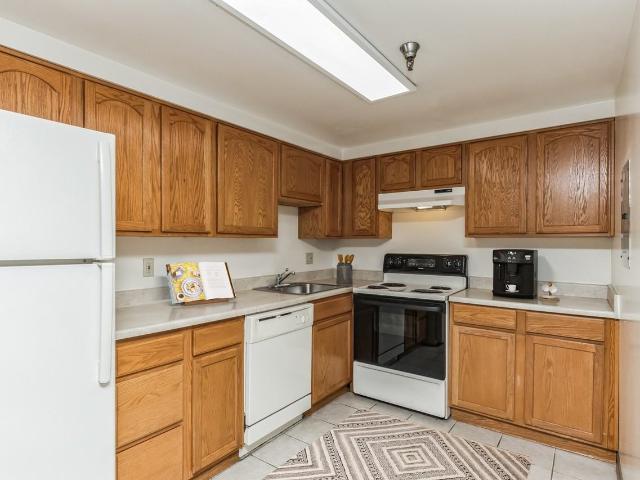 Highland Plaza Apartments 2 Bedroom Apartment for Rent at 301 S Highland Ave, Pittsburgh, PA 15206 Shadyside