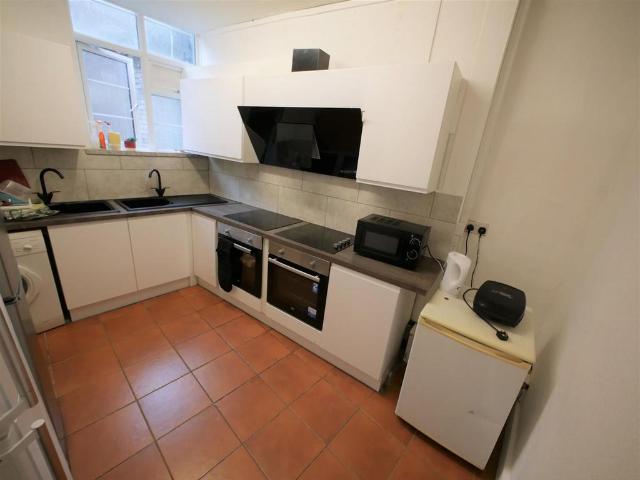 Highlands, Bournemouth, BH2 7 bed house share to rent £775 pcm £179 pw