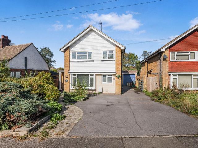 Highlands Road, Horsham RH13, 4 bed detached house to rent, £2,400 pcm | PrimeLocation