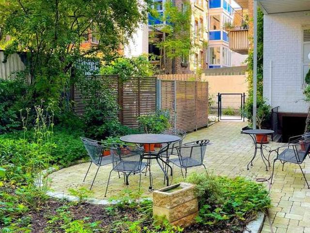 Highlight: Wohnen, wie Sie es sich wünschen 4,5 Zi. Wohnung mit Kamin, Balkon & Stil in Top Lage