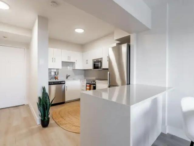 Highline | 5311 Sherbrooke Ouest, Montreal · studio