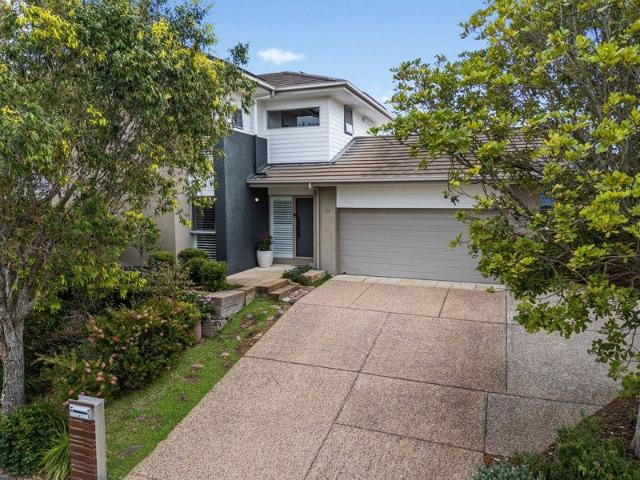 Highly Desired Mossvale Estate. Kids Will Love The Large Backyard. Mirvac's Largest Design