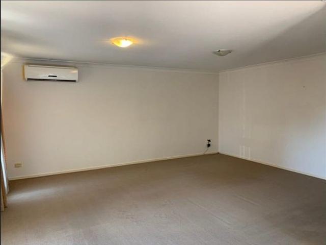 HIGHLY DESIRED SOUTHPORT ADDRESS!
