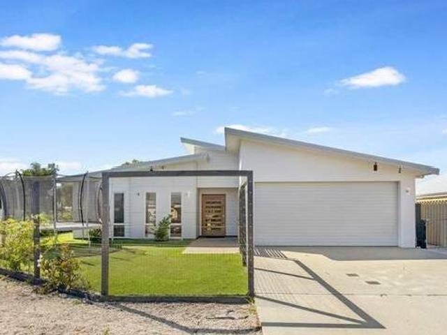 Highly Sought After Broadwater