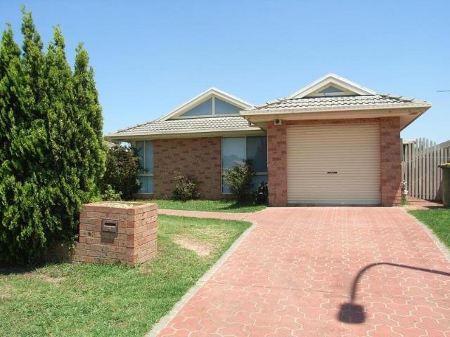Highly sought after location, close to shops, Claremont Meadows Primary School and new M4 ramp!
