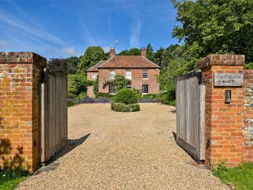 Highmoor, Henley On Thames, Oxfordshire RG9, 5 bed detached house to rent, £12,500 pcm | PrimeLocation