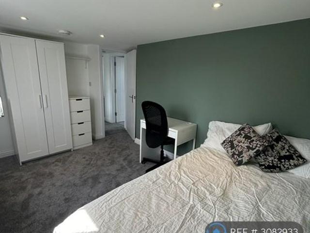 Highmore Gardens, Bristol, BS7 5 bed terraced house to rent £3,425 pcm £790 pw