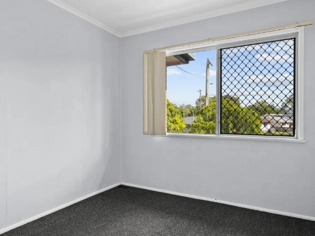 Highset home in Great Location With Pool