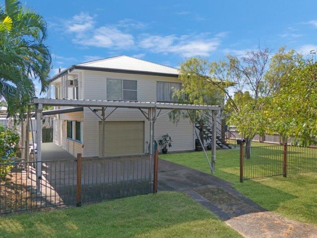 Highset Home on 1,012sqm Space, Updates & So Much Potential