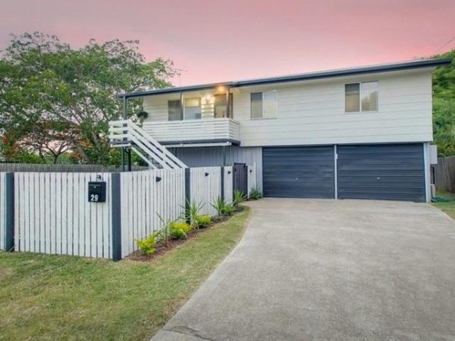 Highset Home with Large Fully Fenced Backyard