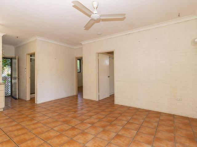 HIGHSET UNIT WITH SEAVIEWS