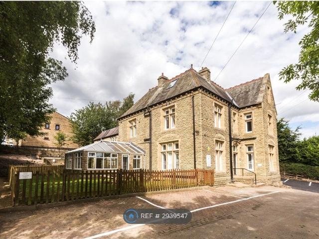 Highroyd House, Huddersfield HD5, Room to rent, £520 pcm | PrimeLocation