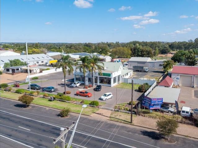 Highway Frontage Offices