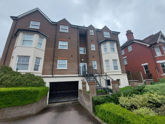 Hightown Road LU2, 2 bed flat to rent, £1,200 pcm | PrimeLocation