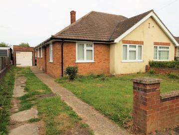 Highview, Bedford, MK41 8ER 2 bed semi detached bungalow to rent £1,395 pcm £322 pw