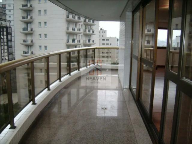 HIGIENÓPOLIS Luxuoso apartamento com 4 suítes e 4 vagas de garagem