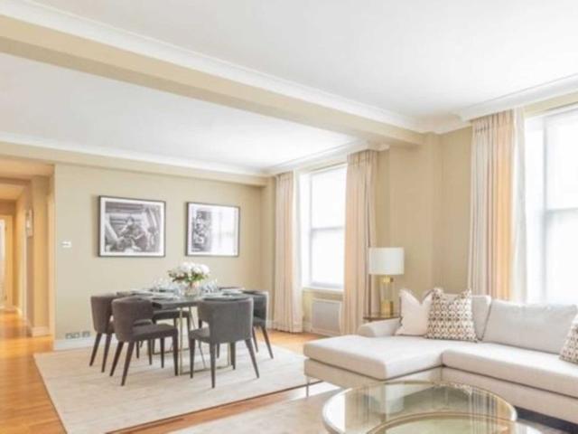 Hiill Street, Mayfair, London W1J, 3 bed flat to rent, £7,280 pcm | PrimeLocation