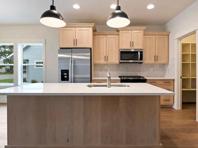 Hilton 3 Bedroom Apartment for Rent at S Hilton St, Boise City, ID 83705 Central Bench