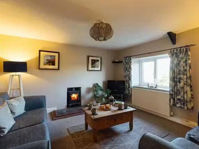 Hilton Crescent