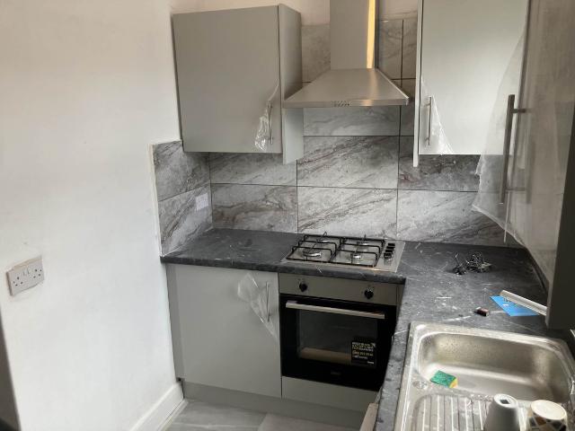 Hilton Street, Wolverhampton WV10, 2 bed flat to rent, £850 pcm | PrimeLocation