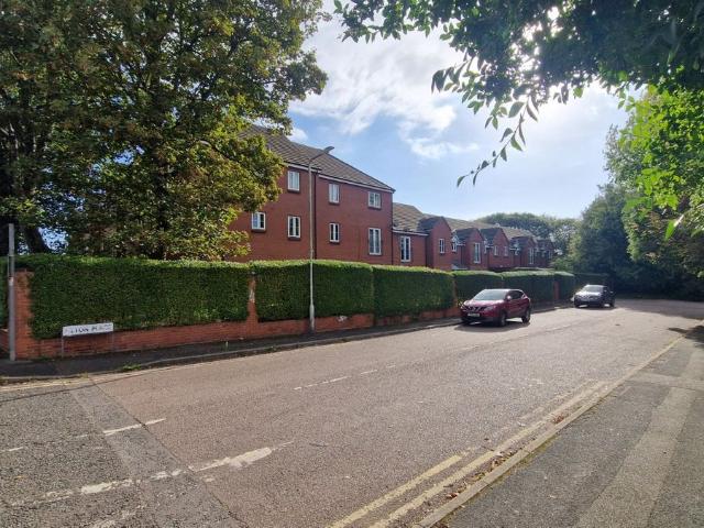 Hilton Place, Bilston, West Midlands WV14, 1 bed flat to rent, £825 pcm | PrimeLocation