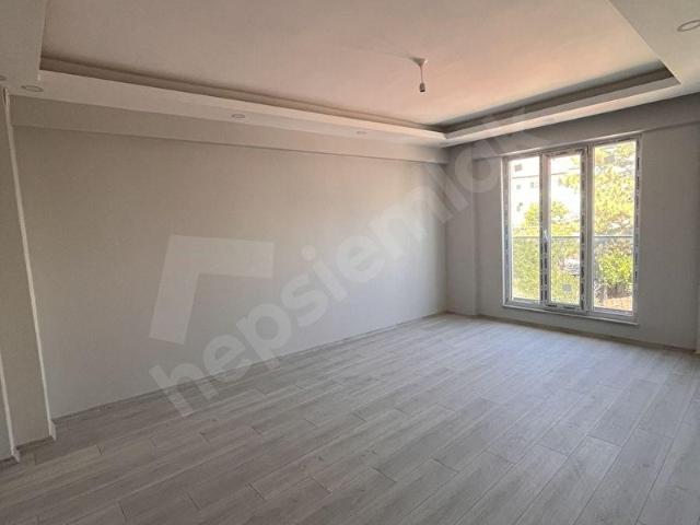 Hilal Topal Gayrimenkulden İsmetpaşa mah 2+0 sıfır kiralık Daire