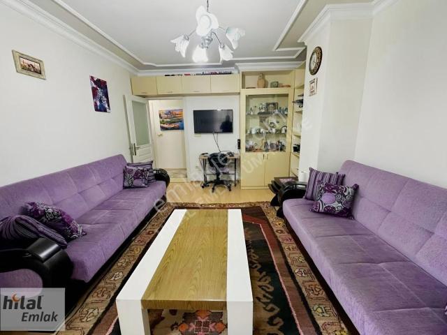 Hilal Emlak'tan İstiklal Mah. Satılık 2+1 Daire 6.200.000 Tl