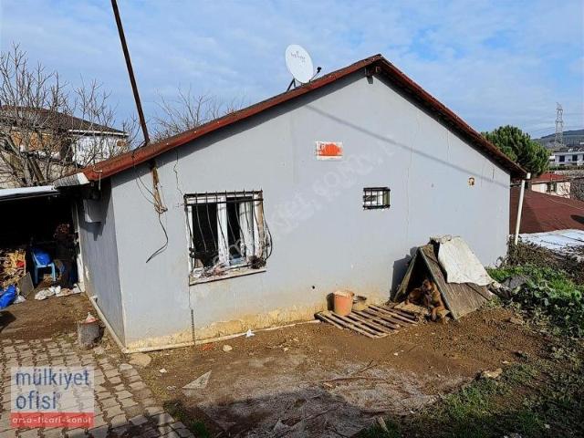 Hilal Mahallesinde 400m2 Arsa İçerisinde Müstakil Tek Katlı Ev