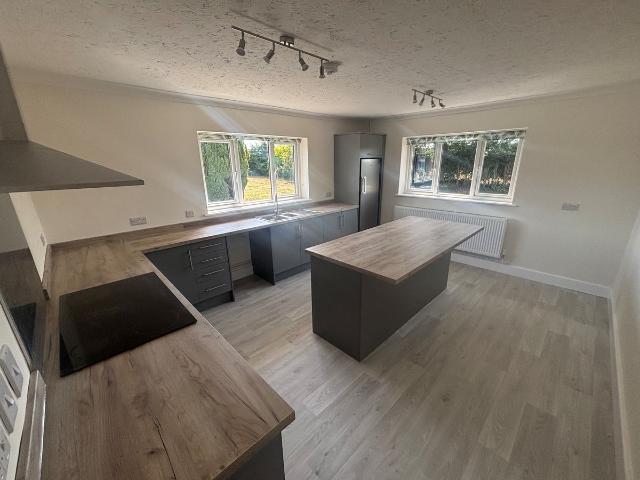 Hilborough, Thetford IP26, 6 bed bungalow to rent, £2,500 pcm | PrimeLocation