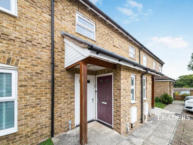 Hilda Dukes Way, RH19 1 bed flat to rent £1,350 pcm £312 pw