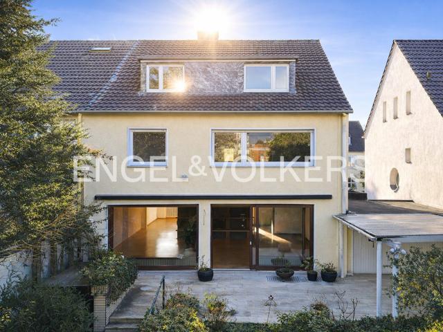 Hilden Bestlage Großzügiges Familienhaus mit Garten, vielseitig nutzbar