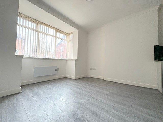 Hilden Street, Bolton BL2, 1 bed flat to rent, £700 pcm | PrimeLocation