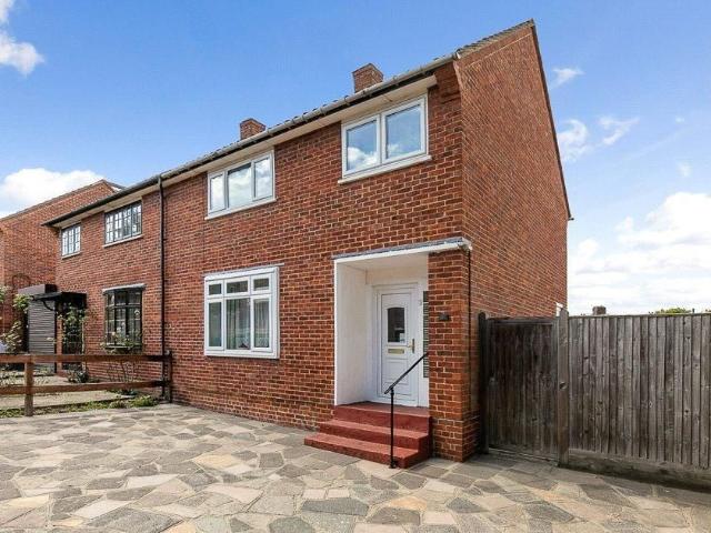 Hildenborough Gardens, Bromley BR1, 3 bed end terrace house to rent, £2,395 pcm | PrimeLocation