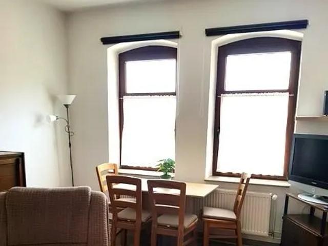Hildesheim, Practically furnished apartment with 4 beds 7 km north of Hildesheim