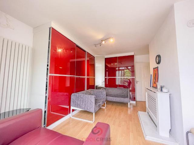 Hilgrove Rd, Swiss Cottage, London NW6 4 bed flat to rent £3,298 pcm £761 pw