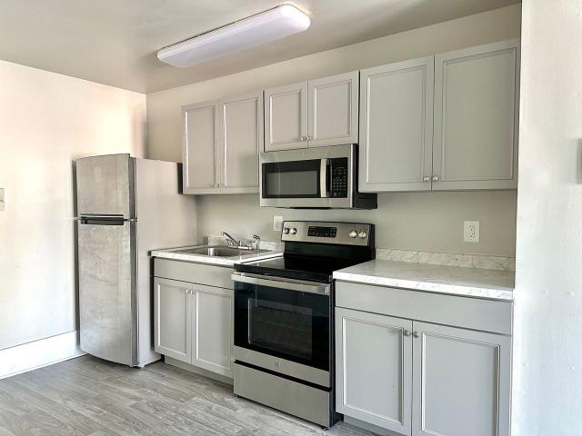 Hill Cafe 3 Bedroom Apartment for Rent at 1249 Market St, Harrisburg, PA 17103 South Alison Hill