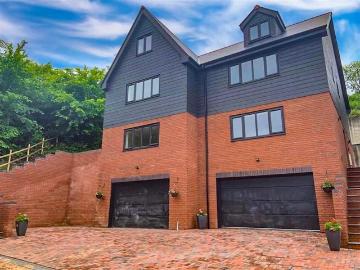 Hill Close, Pontypool NP4, 4 bed property to rent, £1,500 pcm | PrimeLocation