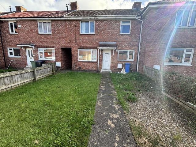 Hill Crescent, Murton, Seaham. 3 bed semi detached house to rent £625 pcm £144 pw