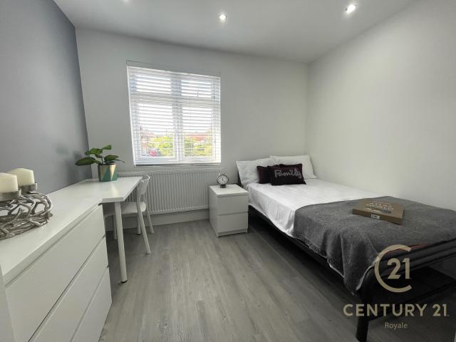 Hill Crescent Surbiton KT5 Century 21 United Kingdom