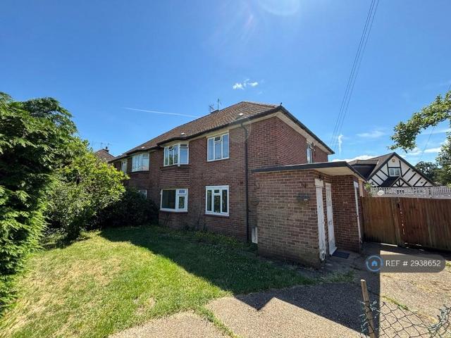 Hill Lane, Ruislip, HA4 2 bed maisonette to rent £1,600 pcm £369 pw