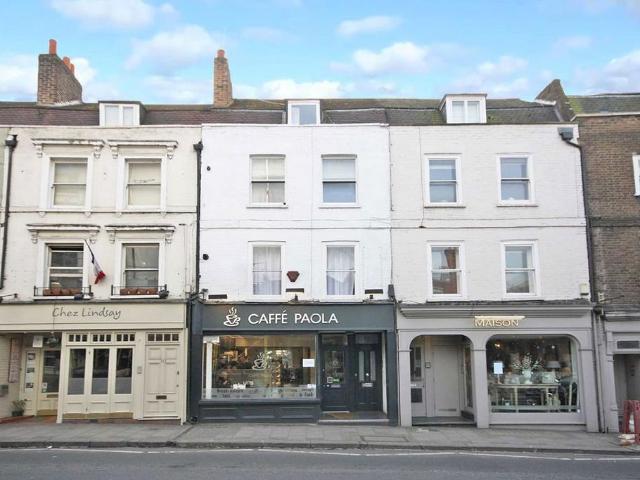 Hill Rise, Richmond TW10 2 bed flat to rent £2,250 pcm £519 pw